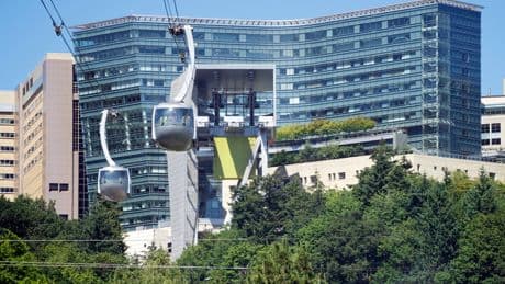 Nike co-founder Phil Knight and wife give record $2B to Oregon cancer center, university says