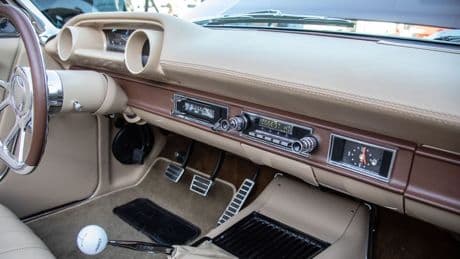 Ratgeber: Altes Auto, neue Technik: Diese Radios eignen sich für Oldtimer