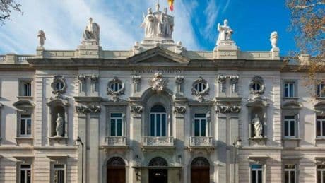El Supremo confirma seis años de cárcel a un futbolista que dejó paralítico a otro de una patada por la espalda