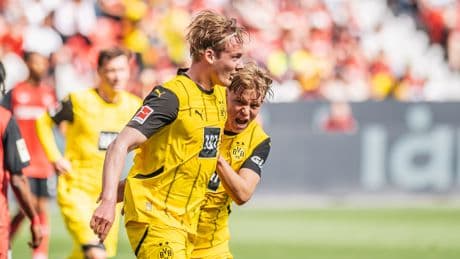 Borussia Dortmund deplasmanda dört köşe