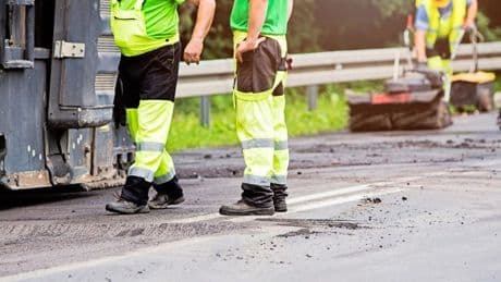 Zonas de obras, punto negro: DGT quiere evitar atropellos en la Operación Salida