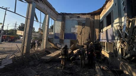 Rusia lanza 505 ataques en Zaporiya un día después de la cumbre entre Trump y Putin