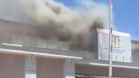 Üsküdar'da sosyal tesiste yangın