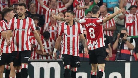 El VAR del Athletic-Rayo: “Es verdad que le golpea el pie, vale”