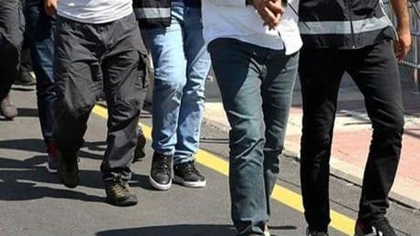 Bakan Yerlikaya duyurdu: 20 ilde düzenlenen FETÖ operasyonunda 33 tutuklama