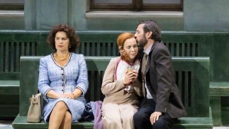 Au Festival d’Aix-en-Provence, Elsa Dreisig entre révolte et fièvre triomphe dans « Louise »