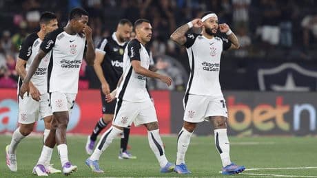 Bekritiseerde Memphis Depay (31) als invaller goud waard voor Corinthians