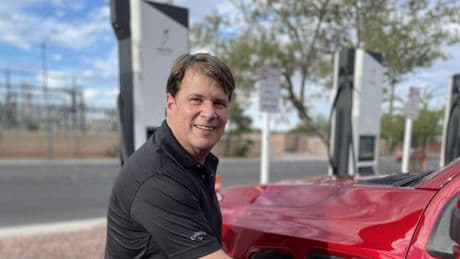 Jim Farley, CEO de Ford, un líder que empodera a su equipo y no se esconde: reconoce la supremacía eléctrica china y advierte de los peligros de la inteligencia artificial