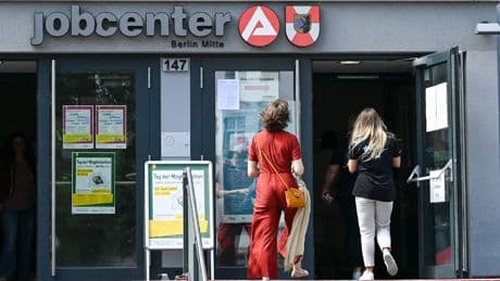 Wieder Zoff ums Bürgergeld - Lohnt es sich DOCH, arbeiten zu gehen?