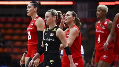 A Milli Kadın Voleybol takımı Dünya Kupası'nda ilk kez yarı finalde: Rakibi belli oldu