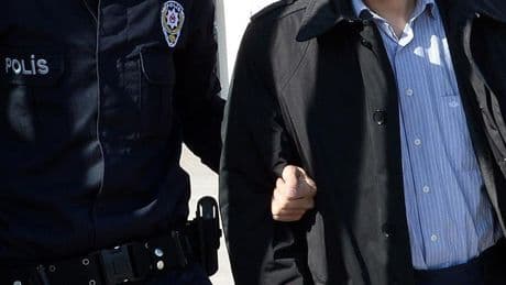 Kırmızı bültenle aranıyordu! Konya'da kıskıvrak yakalandı