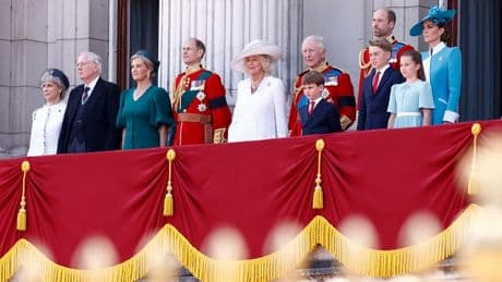Trooping the Colour: les images de la famille royale britannique au balcon de Buckingham