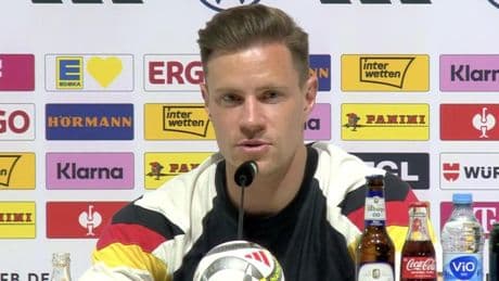 Ter Stegen no se inmuta por Joan Garcia: "Sé que estaré en el Barça el año que viene"