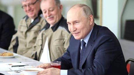 Neue Studie zeigt: Russlands Export boomt trotz 17 EU-Sanktionspaketen
