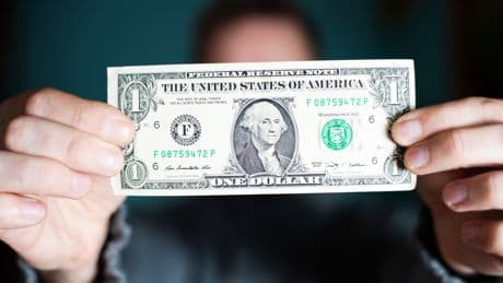 Desde el deseo que Trump de tener un dólar más bajo al interés cada vez más serio de las armas chinas (a costa de las europeas)