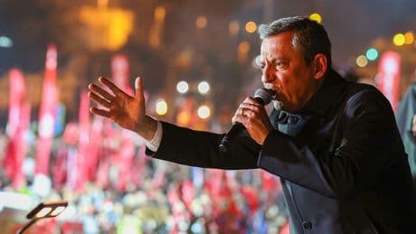 Özgür Özel'den Beyoğlu mitingine davet paylaşımı