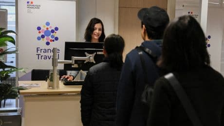 Chômage : derrière une baisse en trompe-l’œil, le nombre de demandeurs d’emploi continue de grimper