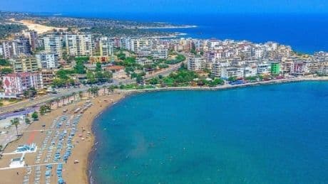 Akdeniz’de 8 tanesi birden görülmüştü… Valilikten köpek balığı açıklaması geldi