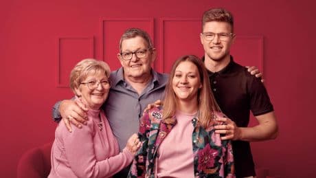 Laurens uit Blind Gekocht woont met gezin en grootouders in kangoeroewoning: ’Oma kookt meestal’