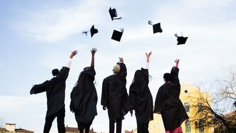 All students going to university this September issued money warning