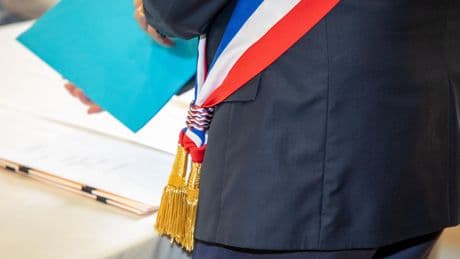 Drôme : la maire de Bourg-lès-Valence refuse de marier un Tunisien, suspectant un mariage arrangé