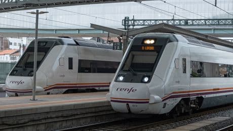 Renfe suprime sus trenes Avlo de la línea Madrid-Barcelona por trenes AVE