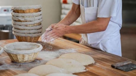 Contributor: In precarious times, an old restaurant idea makes new sense