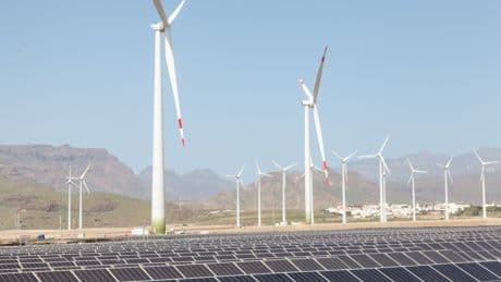 EEUU asesta otro golpe a España: luz verde a embargos por 200 millones de euros por el impago de las renovables