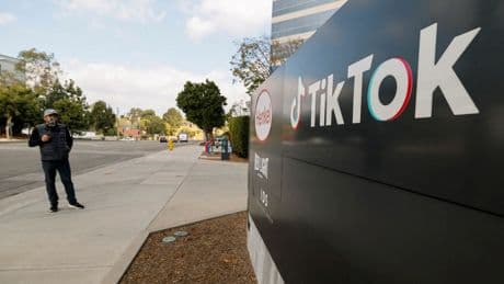 Pakistan’da bir erkek, TikTok hesabını silmeyen kızını öldürdü