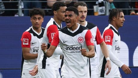 Wie lange sie bleiben sollen - Vertrags-Plan mit ZWEI Eintracht-Stars enthüllt!