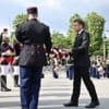EN IMAGES. Emmanuel Macron a rendu hommage aux résistants et aux combattants sur les Champs-Élysées