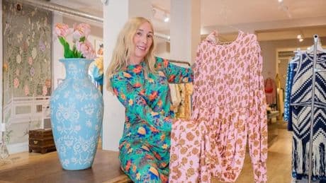 La diseñadora vasca que crea vestidos únicos tras una promesa a su aita: «No hay dos iguales»