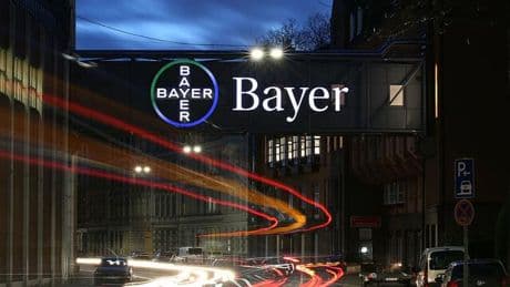 Pharmakonzern: Bayer-Ergebnis sinkt im Quartal weniger als erwartet