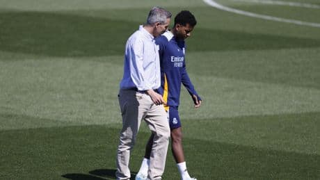 Rodrygo se retira del entrenamiento