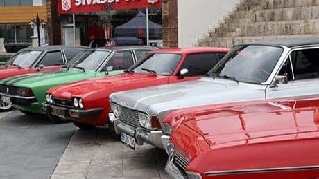 Sivas’ta zamana yolculuk! Klasik otomobiller sergilendi