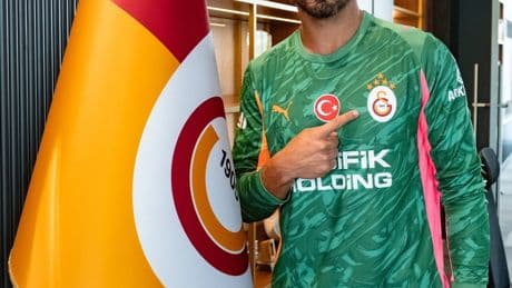 G.Saray'dan Günay'a yeni sözleşme!