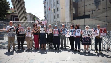 Cumartesi Anneleri: Bayramda ziyaret edeceğimiz bir mezarımız yok