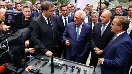Rheinmetall eröffnet größte Munitionsfabrik Europas