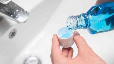Uzmanından ağız gargarası için uyarı: 'Seçerken üç kez düşünün'