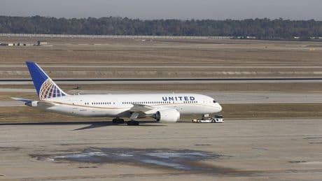 United Airlines suspende vuelos en aeropuertos de EEUU por un "problema técnico"