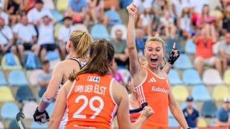 Hockeysters winnen na vliegende start ruim van Duitsland (5-1) op EK