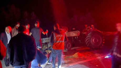 Sivas'ta zincirleme trafik kazası: 10 yaralı, çocuğun durumu ağır