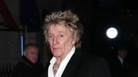 Rod Stewart issues worrying health update ahead of Glastonbury appearance