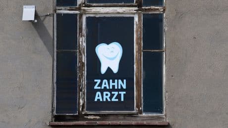 "Lappen-Anpressdruck nicht messbar": Deutsche Zahnärzte haben ein Wischproblem