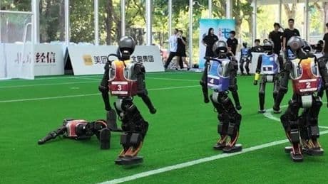 Roboter-Olympiade in Peking wird zum Stolper-Wettbewerb