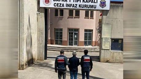 FETÖ'den hüküm giyen eski tümgeneral Samsun'da ağabeyinin evinde yakalandı