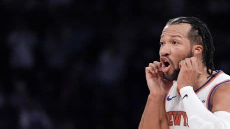 Jalen Brunson gana el premio al jugador 'clutch' de la NBA