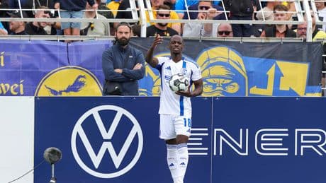 Pokal-Skandal! - Schalke-Spieler rassistisch beleidigt