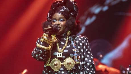 Lauryn Hill performs in nearly-empty stadium until 3:30 A.M. after Essence Festival starts late: ‘Unacceptable’