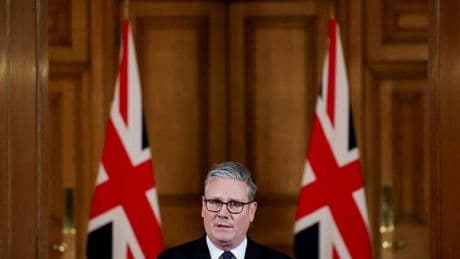Großbritannien: Labour zieht nach links, die Straße nach rechts